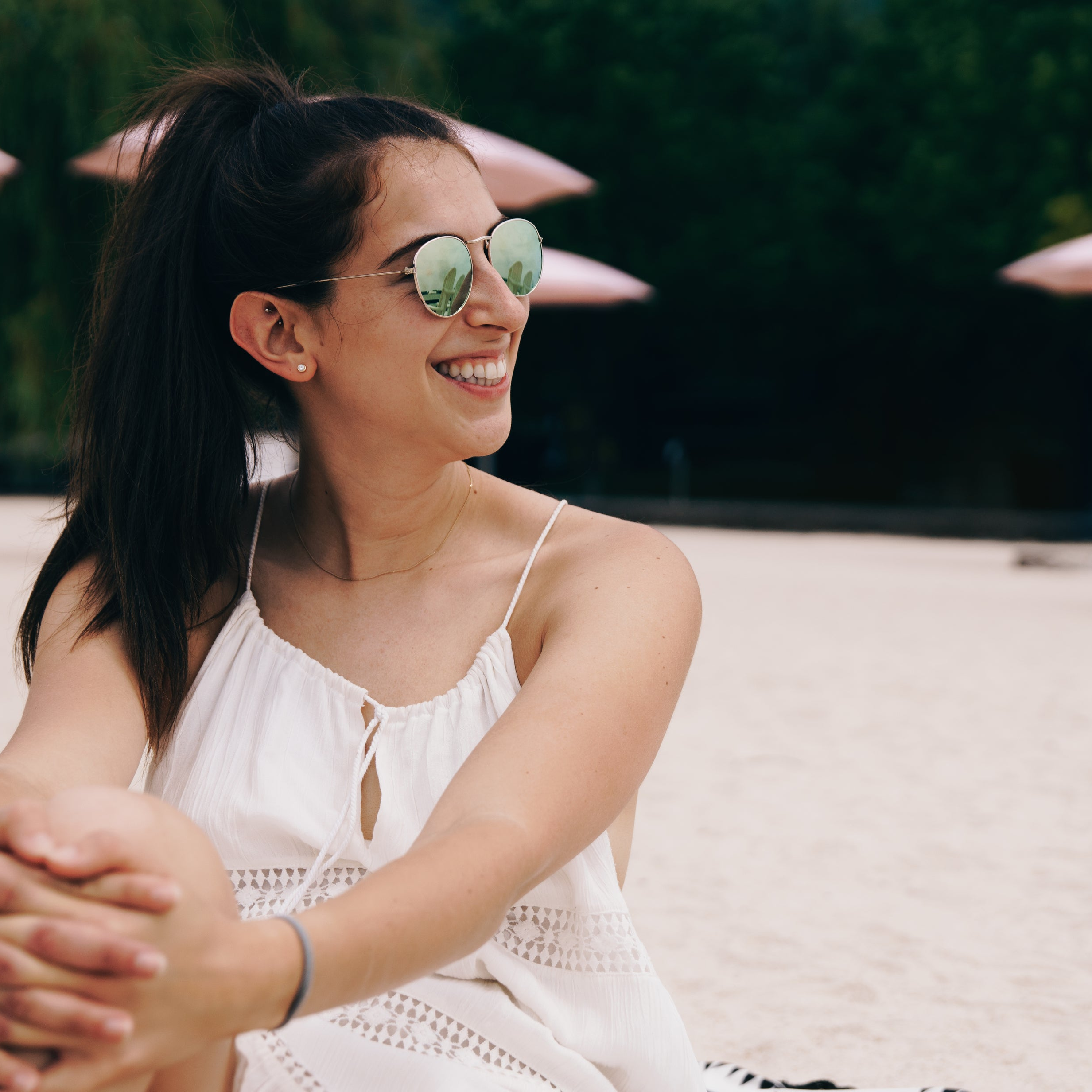 files/summer-beach-smiles.png